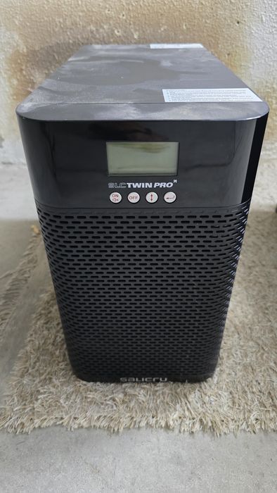 Troco um servidor e uma ups