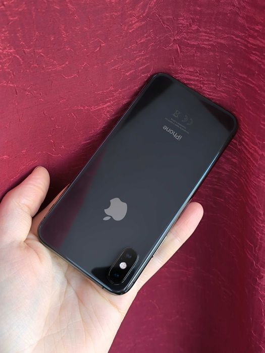 iPhone XS 64 Гб Neverlock black