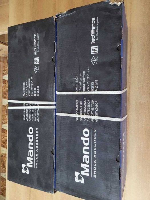 Амортизаторы передние на Hyundai Santa Fe  EX546502B500,  EX546602B500