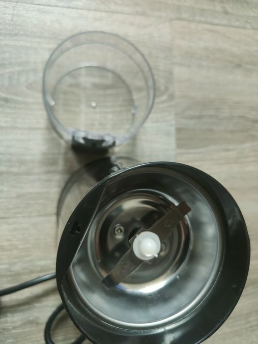 Młynek do mielenia kawy przypraw coffee grinder