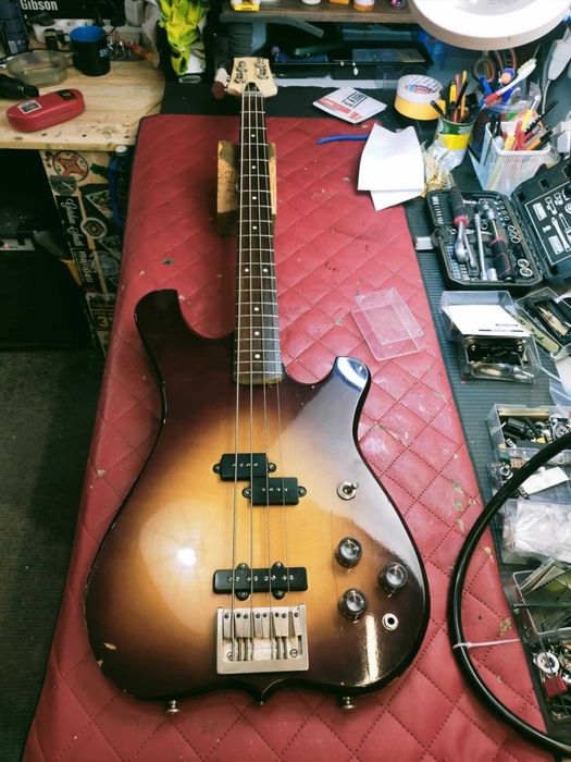 Jolana JANTAR Bass 1988