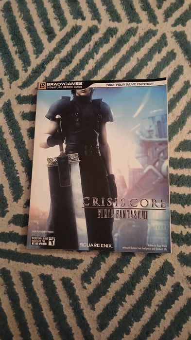 Livro  Crisis Core Final Fantasy .VIi