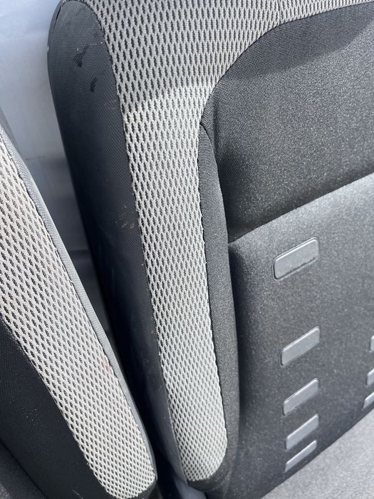 Fotele Citroen Berlingo cena za komplet