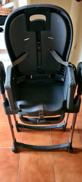 Cadeira de refeiçao