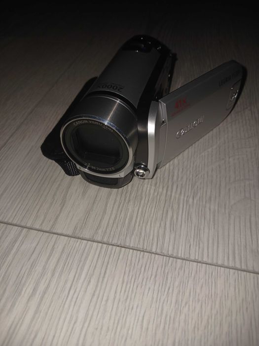 Відеокамера Canon legria fs200