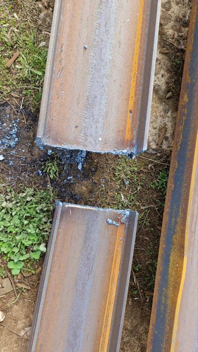 Труба на паркан 40*20*2 та 60*40*2