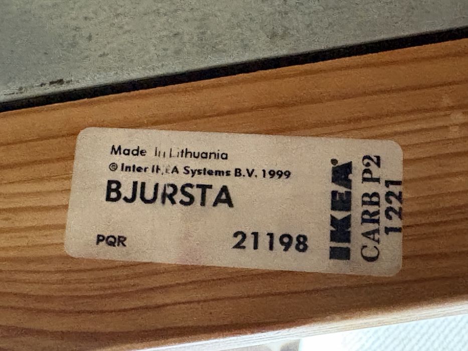 Stół Ikea Bjursta