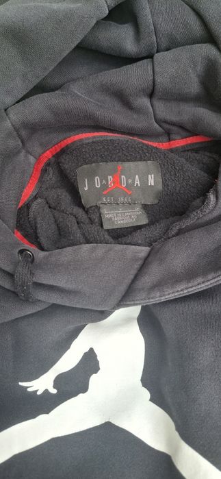 Пак речей 2 худі від Nike, Jordan та один Lyle skott