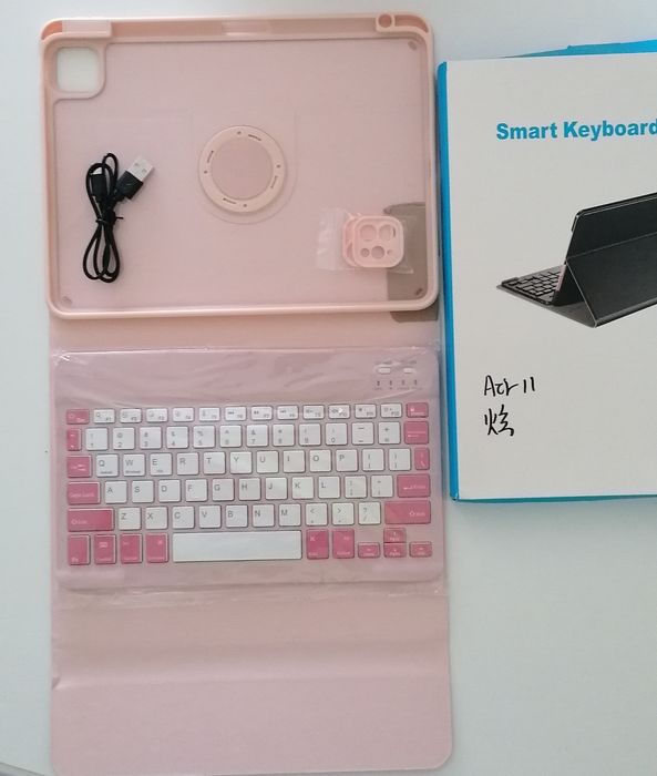 Case/Keyboard for iPod466175530601041920