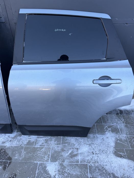Двери пепедние задние Nissan Qashqai J10