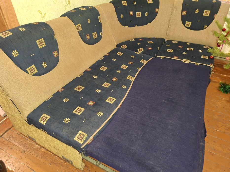 Продам кутовий диван