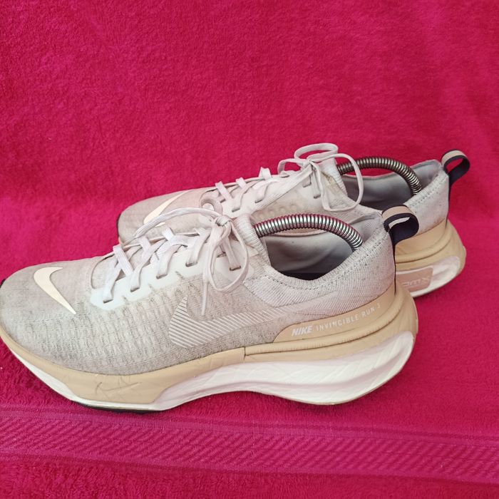 Стан 10/10 розмір 43 устілка 27.5 смNike ZoomX Invincible Run 3 Sesame Coconut Milk Men's оригінал.