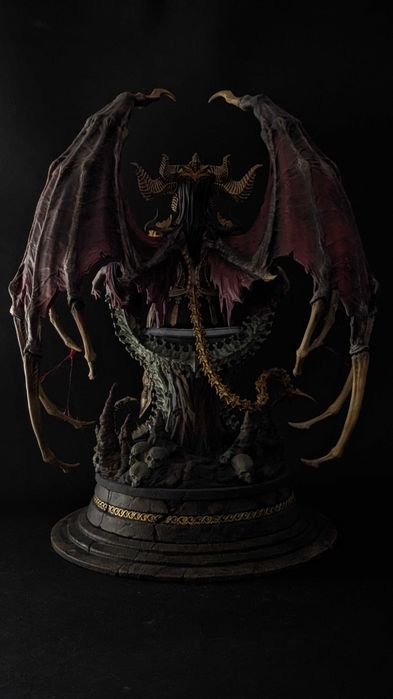 Продаю эксклюзивную фигурку Лилит из Diablo IV.