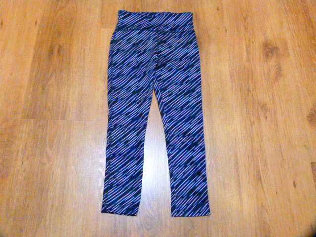 rozm 110 St.bernard legginsy sportowe czarne w kolorowe paski