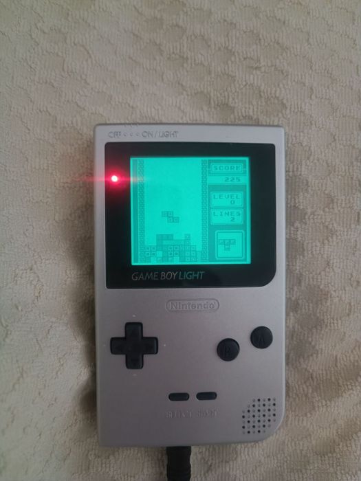 Nintendo Game boy Light
