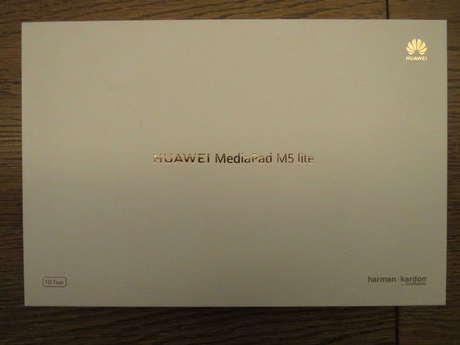 Etui na tablet Huawei + dodatki