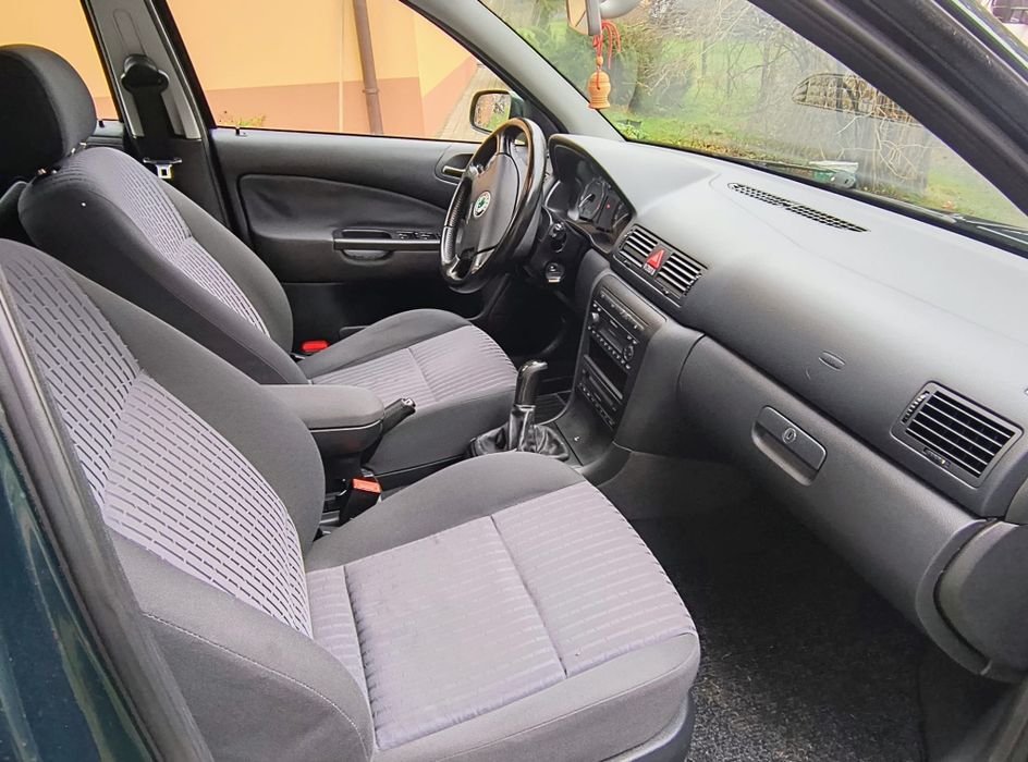 Skoda Octavia 2.0 benzyna | 2003 rok | super stan