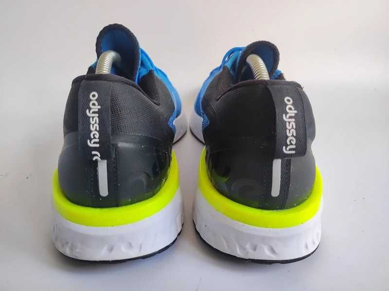 - Nike Odyssey React - Buty biegowe r. 44
