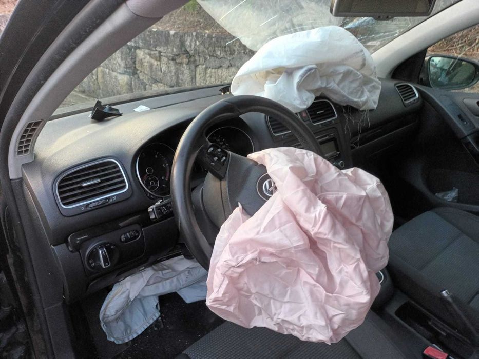 Vw Golf 6 2.0 TDI Salvado