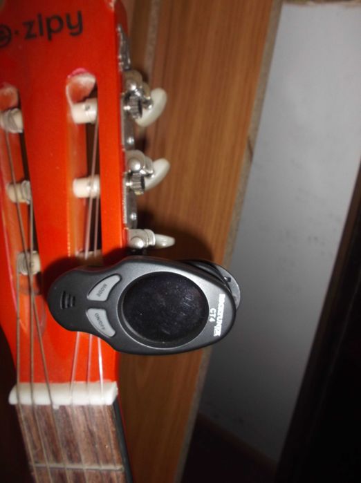 viola nova com suporte e com aparelho para afinação de cordas64575366890114121