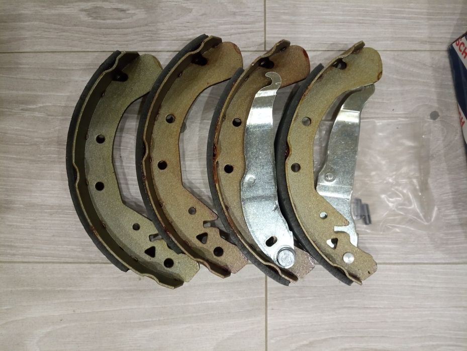 Колодки задние барабанные на Opel по фирме bosch