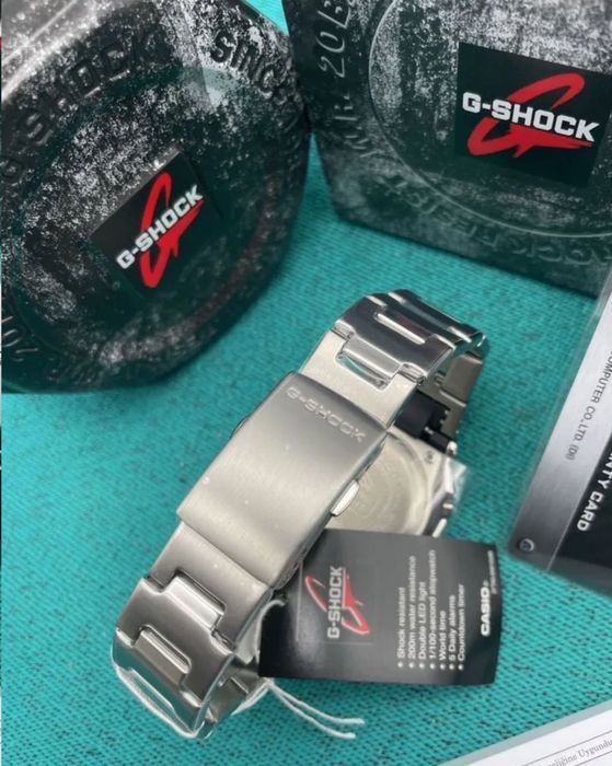 Мужские часы Casio G-Shock GM-2110D-3A