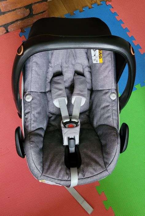 Maxi Cosi Pebble Plus 0-12 kg + otulacz