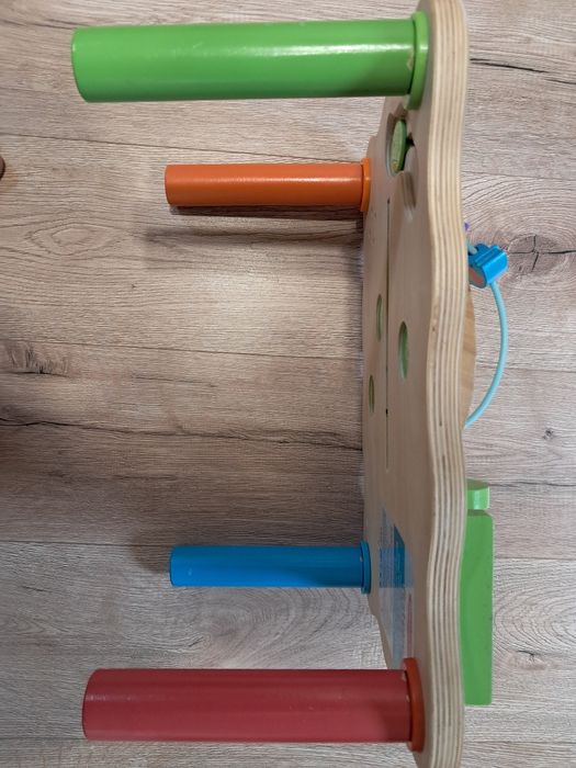Stolik edukacyjny  manipulacyjny drewniany Melissa and doug