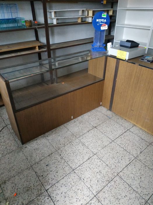 Lada sklepowa dwuczęściowa