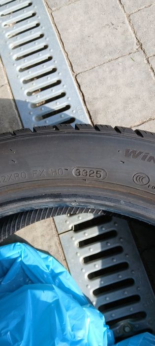 Opony zimowe Hankook 225 45 18