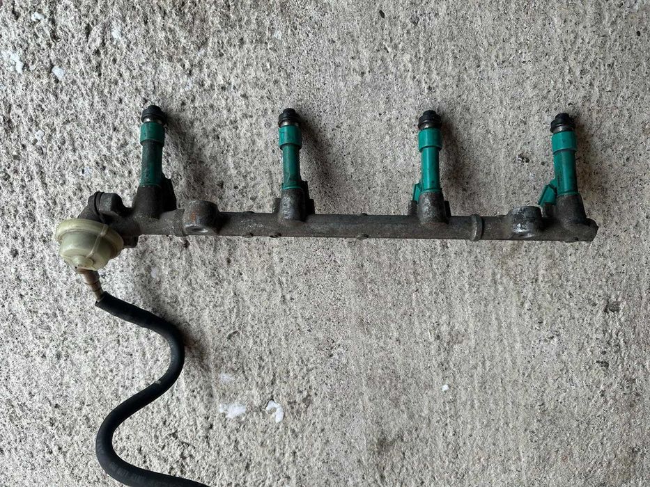 Форсунки з рамкою Toyota Camry 40 2.4 2008.