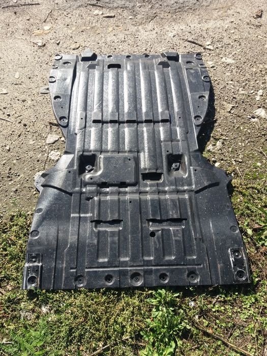 Захис батареї двигуна Chevrolet Bolt EUV  запчастини деталі шрот розбо