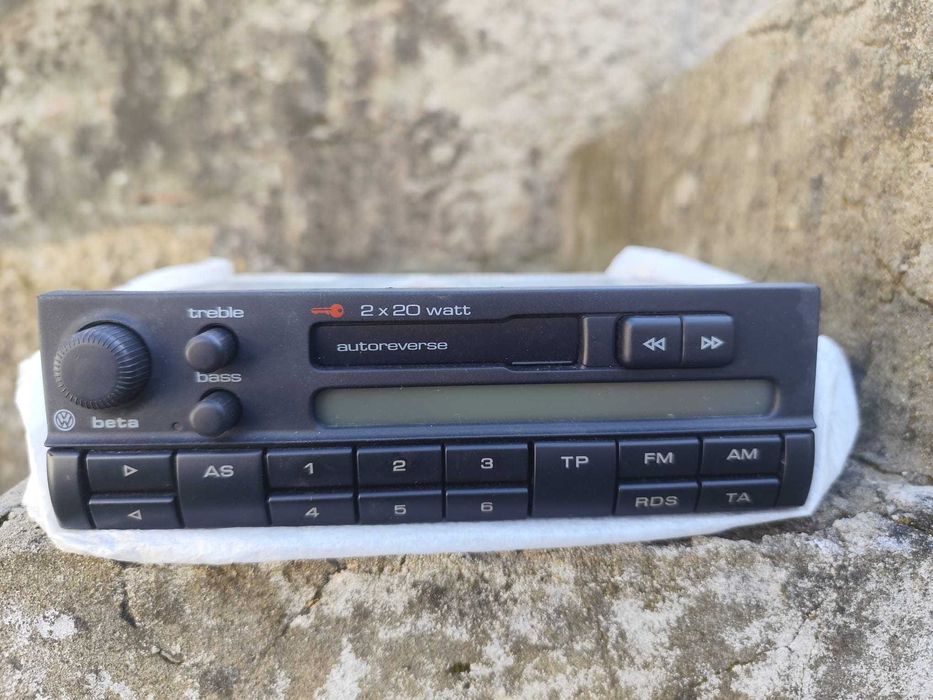 NOVO - Auto Rádio Beat Volkswagen + 1 p/peças