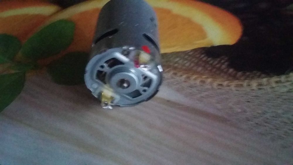 sprzedam silnik do wiertarki/wkrętarki