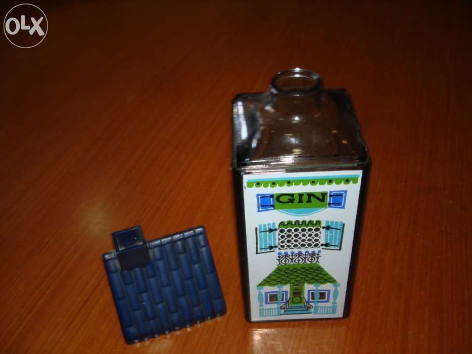 Garrafa de vidro Gin antiga e rara