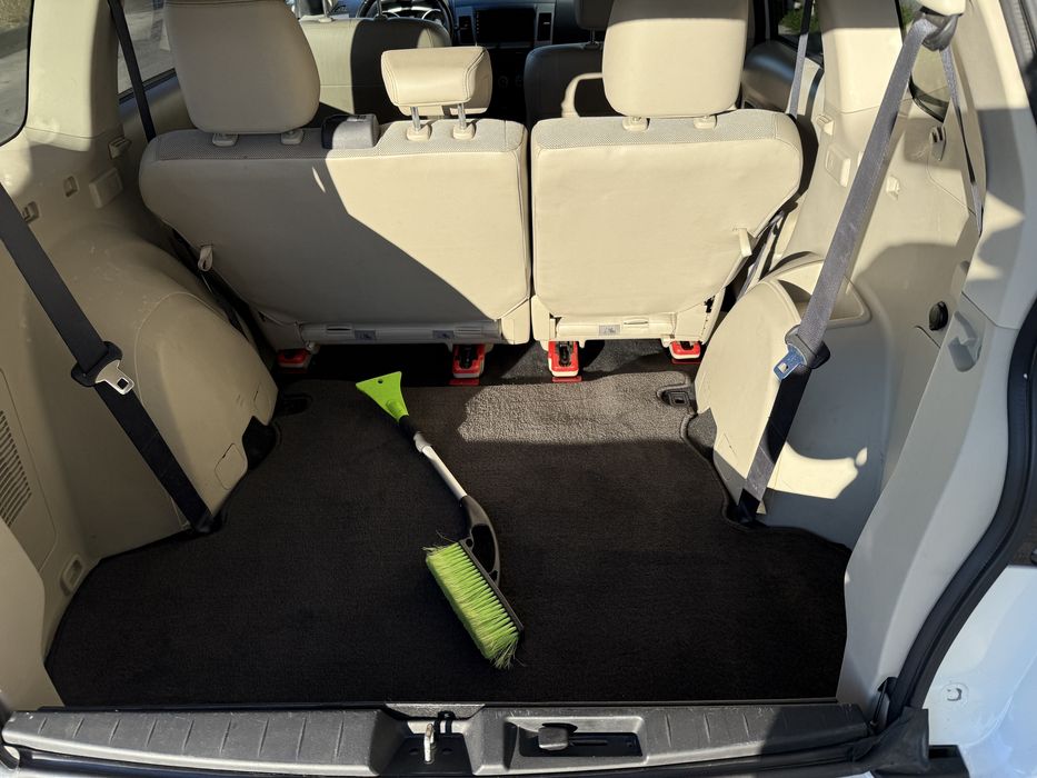 Mitsubishi Outlander XL 2011 2.4 бензин