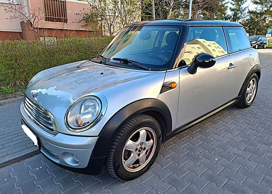 Mini Cooper 1.6 Benzyna , Bogate wyposażenie , M- 2007 r