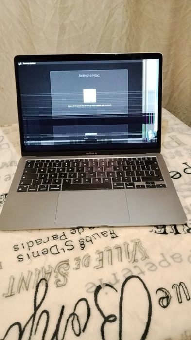 MacBook Air M1 8/256gb (с дефектом)