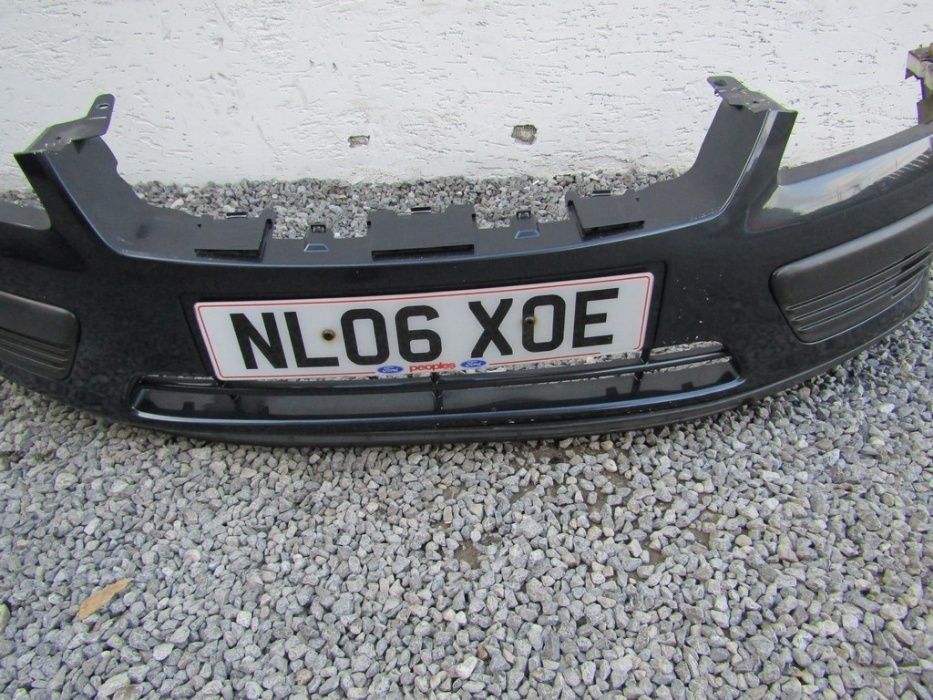 Ford Focus Mk2 II zderzak przód przedni