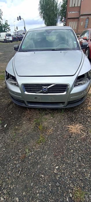 volvo c30 1.8  b4184s11 lak 477 skrzynia mtx75  115 km samochód na częsci