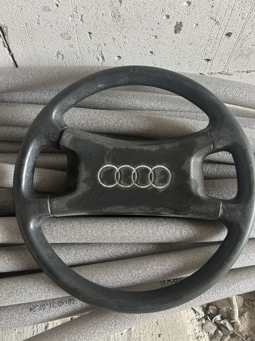 Продам руль на ауді 80