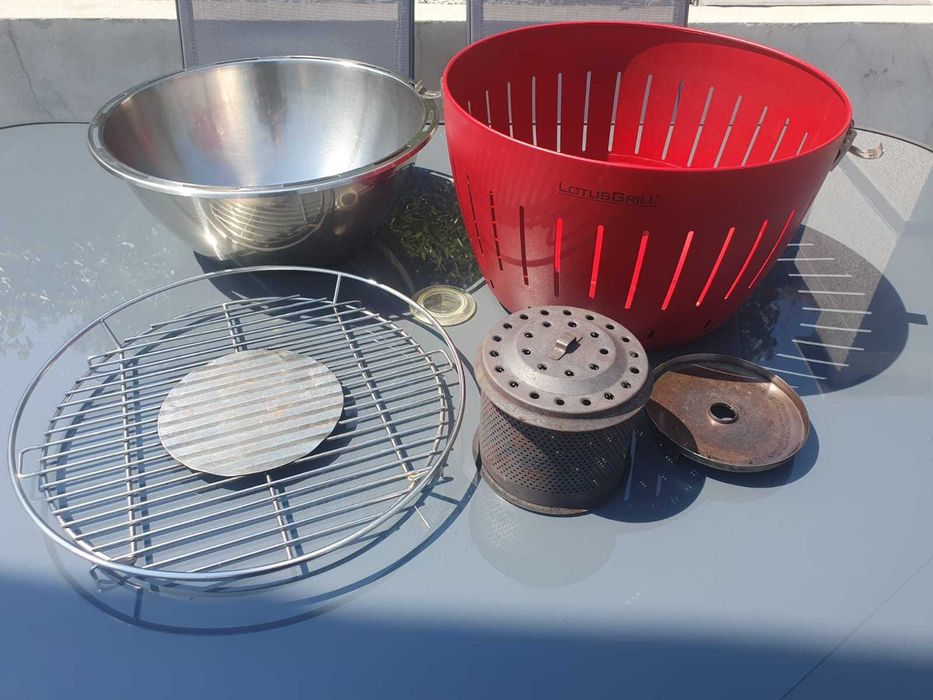 Grelhador de baixo fumo LotusGrill