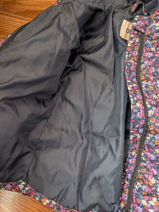 Куртка весняна на дівчинку 5-6  років