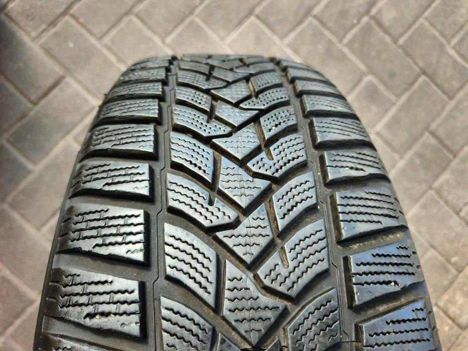 215/65 98H R16 DUNLOP Winter Sport 5 SUV 8mm 2024r Zimowe Opony 4szt Ładne