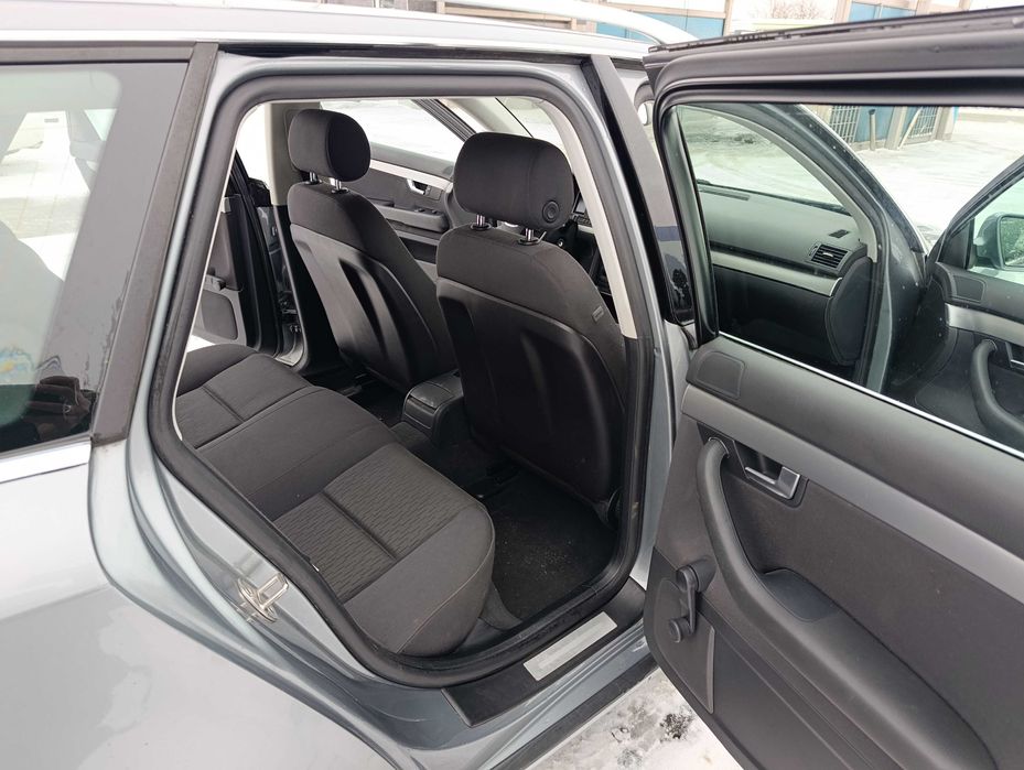 Audi A4 b7 1.6 бензин