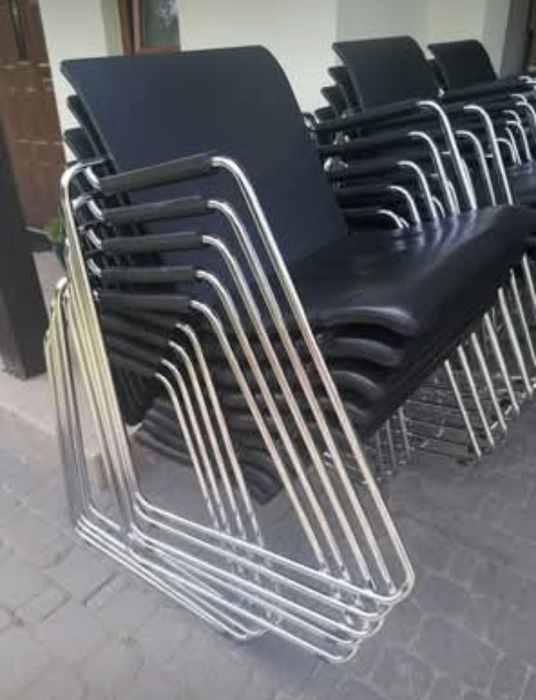 Sprzedam 30 oryginalnych krzeseł Seattable Design ILIAN MILINOV