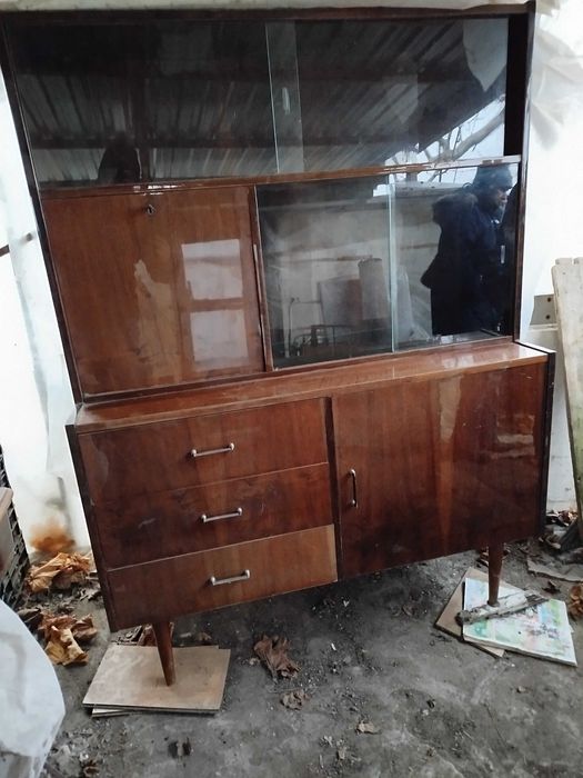 Sprzedam regał pokojowy