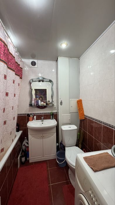 Продам 3 ккв в Чугуеве (абсолютный центр )