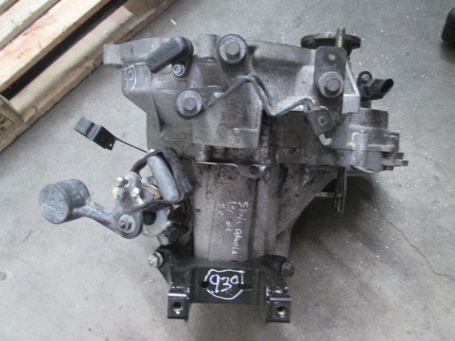 Caixa de velocidades manual SKODA Octavia I Break (1U5)