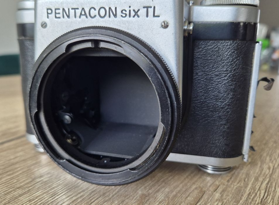Pentacon six TL Body